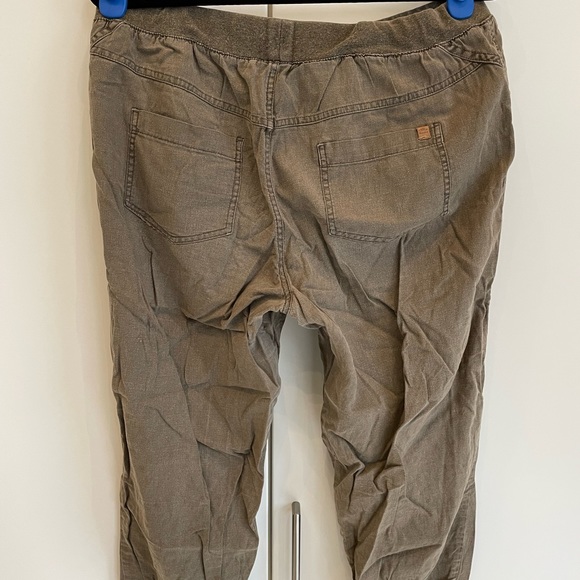 Roots hemp capri pants - Picture 3 of 3